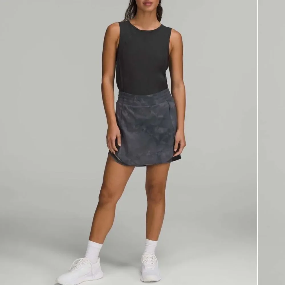 NWT LULULEMON Hotty Hot Skirt Skort Tie Dye DDPG Diamond Dye Pitch Grey 4 Long